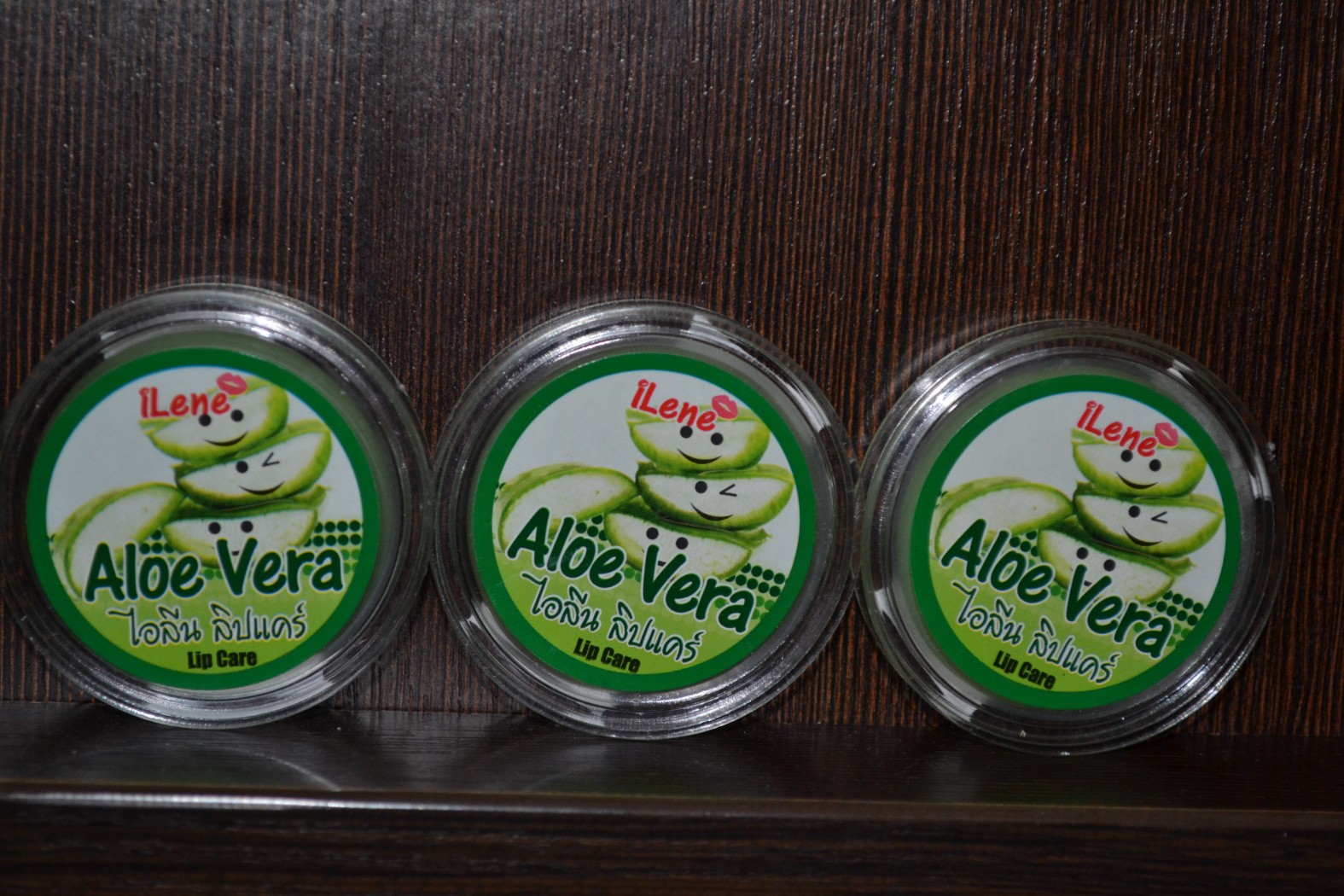 Натуральный Тайский бальзам для губ Айлин с Алоэ Вера Ilene Aloe Vera Lip Care купить в Москве и Московской области.