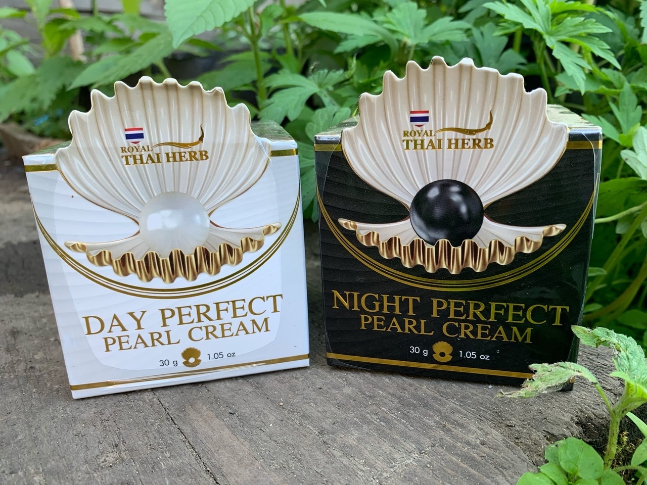 Тайский дневной крем для лица с жемчужной пудрой Royal Thai Herb Day Perfect Pearl Cream 30 гр. ДНЕВНОЙ КРЕМ ИЗ ТАЙЛАНДА С ЖЕМЧУГОМ